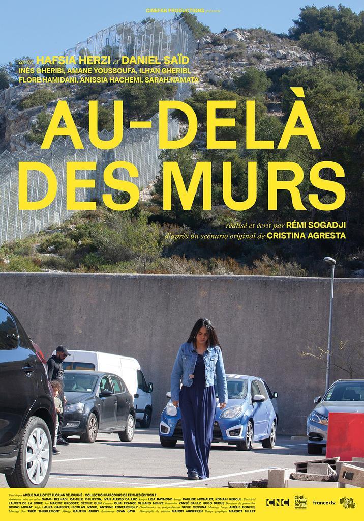 AU-DELA DES MURS AU-DELA DES MURS