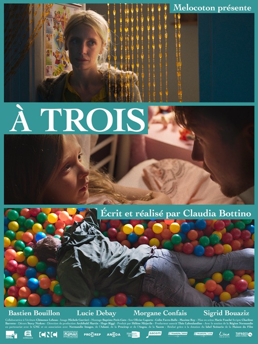 A TROIS A TROIS